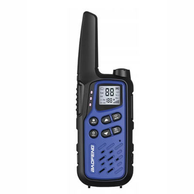 satın al IPX4 Waterproof 5W Output Power UHF Walkie Talkie with 0-5km Talk Range and Rechargeable Battery çevrimiçi üretim