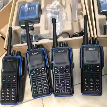 satın al Kirisun DP810 DMR Digital Handheld Two-way Radio with 2000-2500mah Battery 5W Output and 1024 Channels çevrimiçi üretim